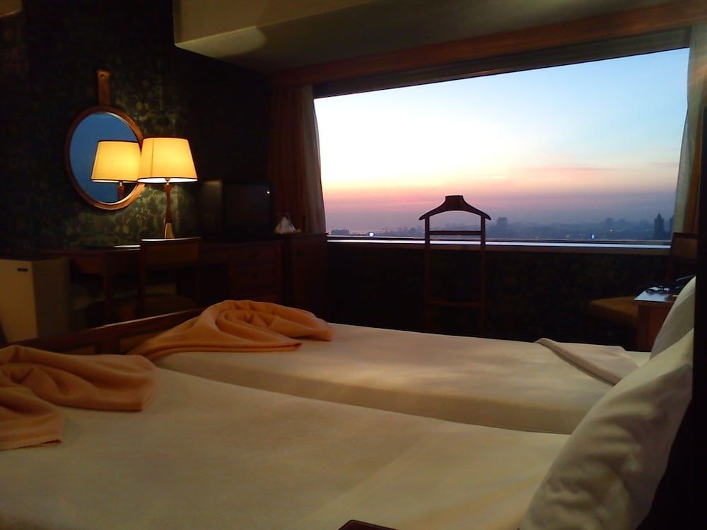 Hotel Miradouro Panoramic Twin Room, City View 4
