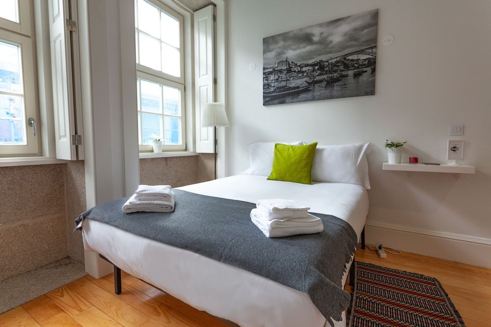 undefined Oporto Invite São Bento 2