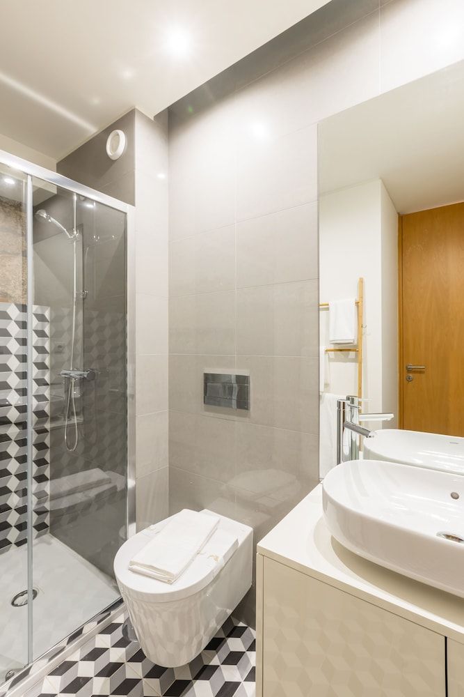 Clerigos Tower - Experience in Porto Studio 24