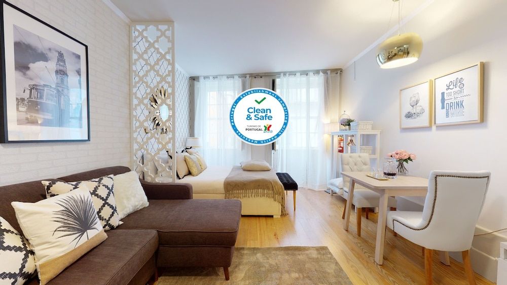 Oporto Golden View Vitória Romantic Studio 2