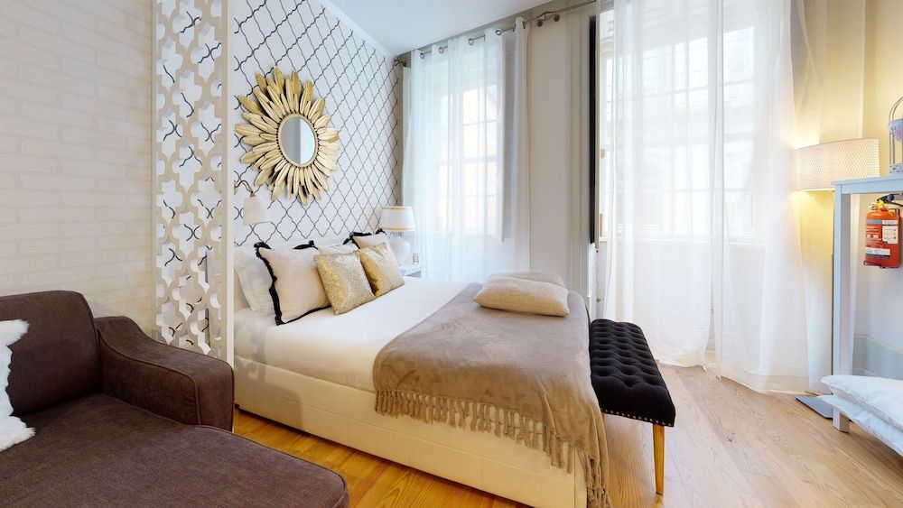 undefined Oporto Golden View Vitória