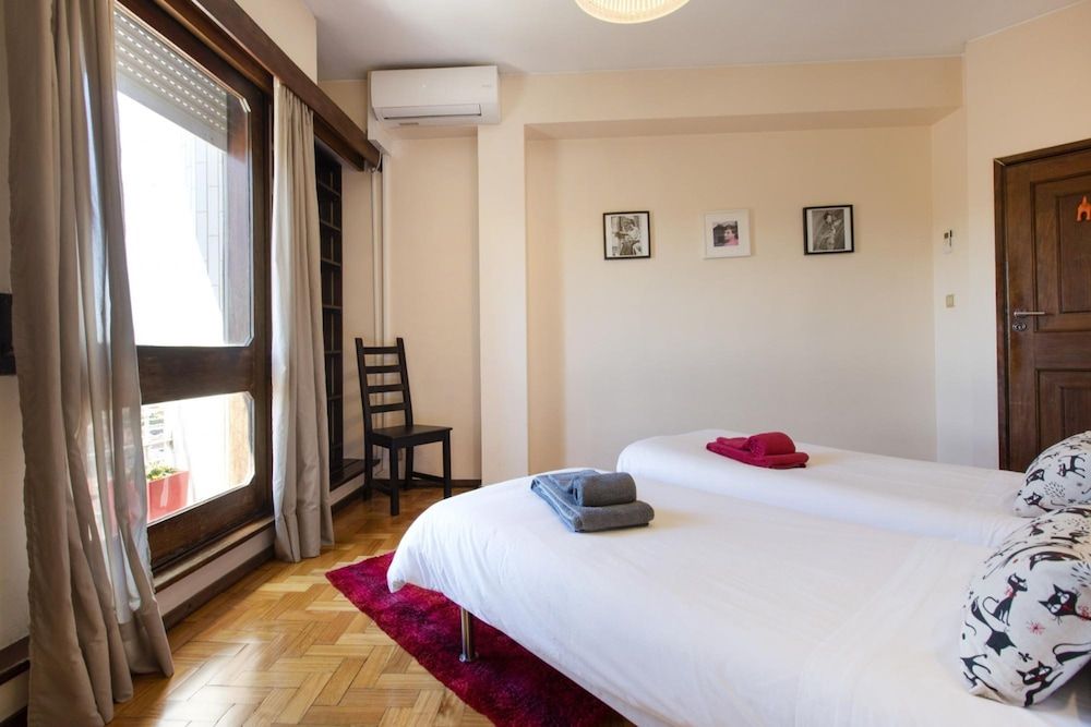 LV Premier Clerigos RE1 AC Elevator River View Apartment 5