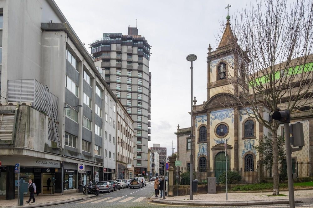 undefined Feel Porto Merlot Townhouse 3