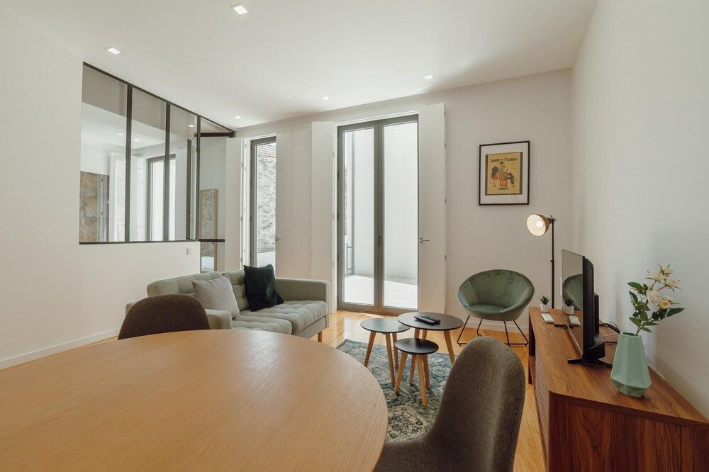 Courtyard Oporto Design Apartment C With Terrace Apartment 31