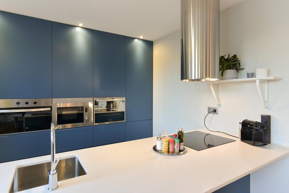 undefined Feel Porto Syrah Townhouse 9