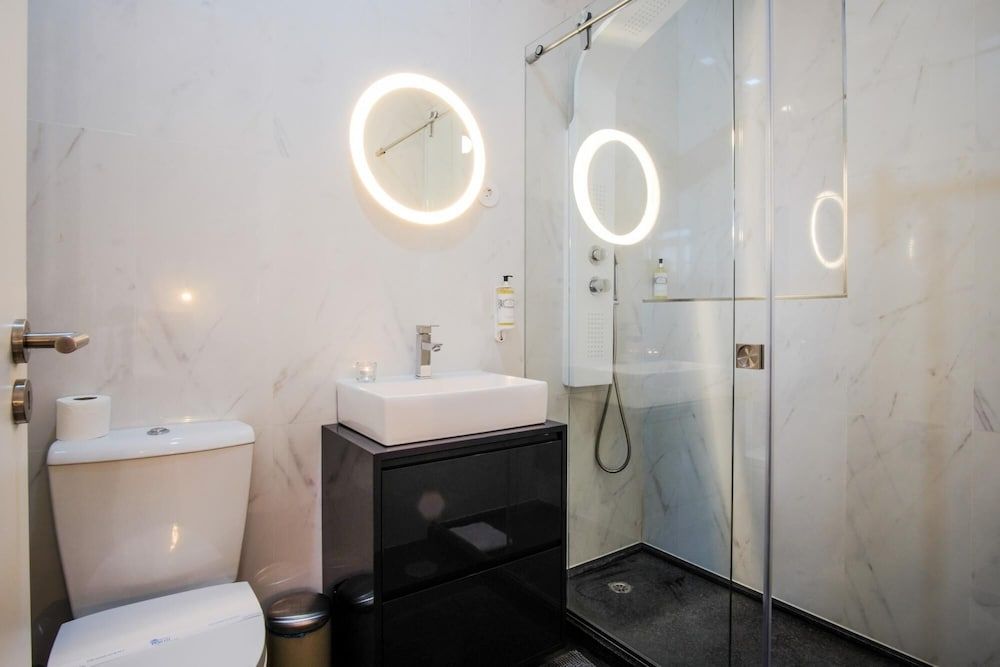 Feel Porto Downtown Art Tile Apartment 17
