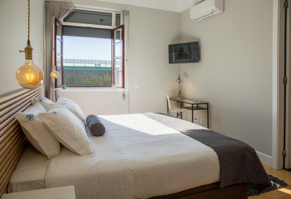 Feel Porto Downtown Art Tile Apartment 6