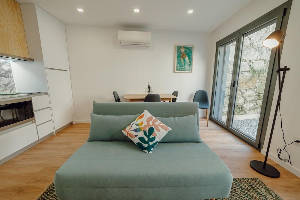 Courtyard Oporto Design Apartment K With Terrace Apartment 25