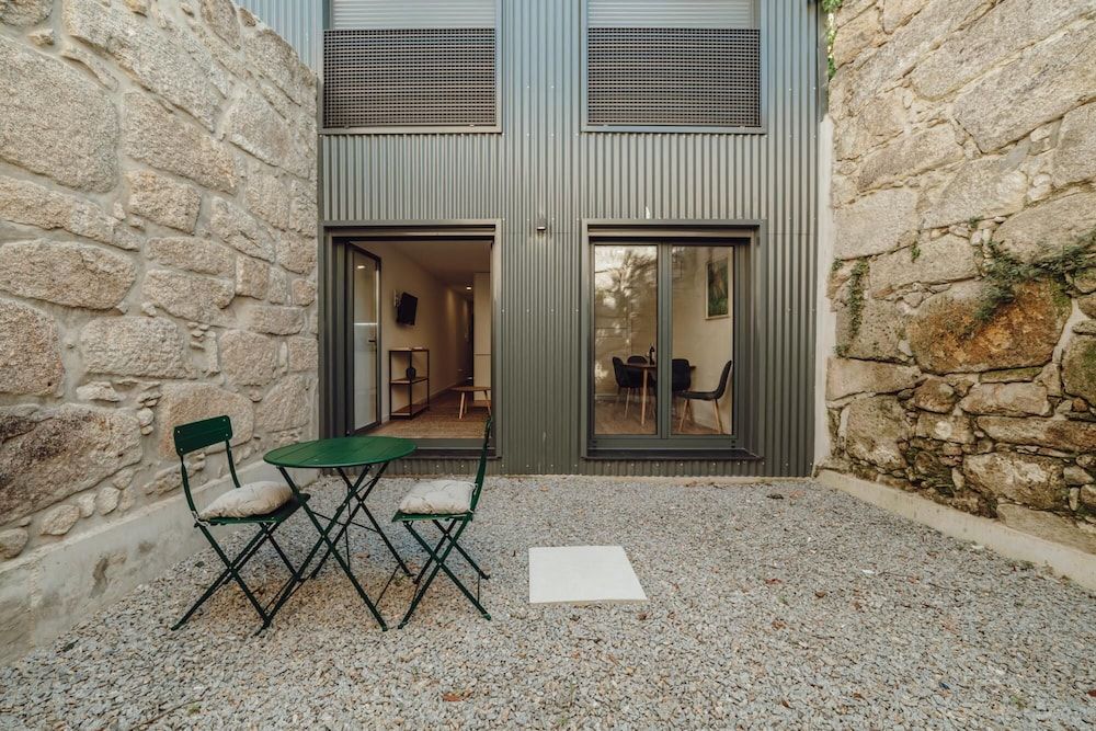 Courtyard Oporto Design Apartment K With Terrace Apartment 7