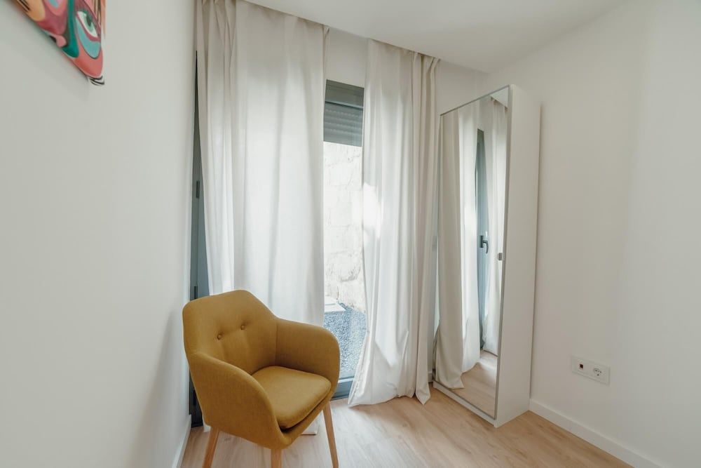Courtyard Oporto Design Apartment K With Terrace Apartment 17