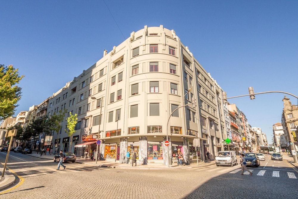 undefined Feel Porto Downtown Couture 3