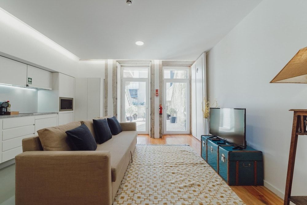 undefined Porto Modern Downtown Apartment A With Terrace