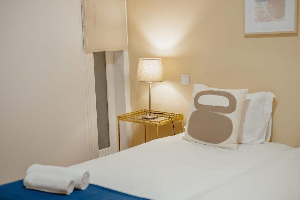 undefined Porto Modern Downtown Apartment B With Garden 7