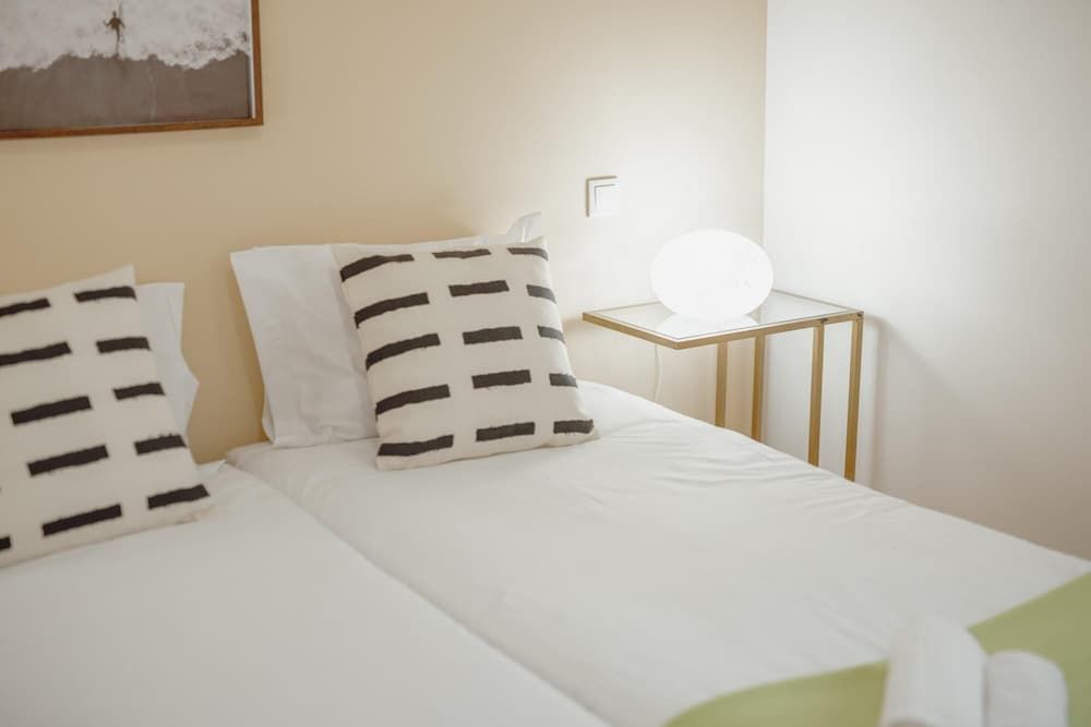 Porto Modern Downtown Apartment B With Garden Apartment 25