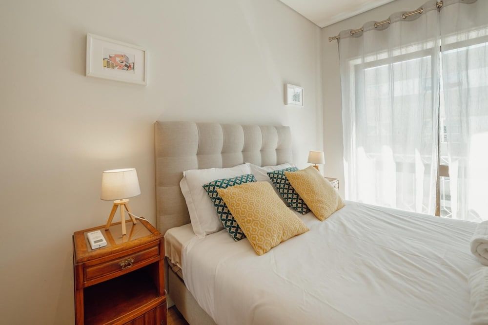 Downtown Design With Balcony by Vacationy Apartment 3