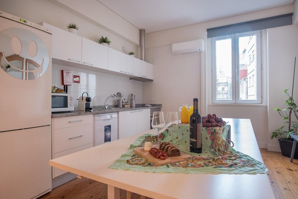 undefined Feel Porto Downtown City Break 10