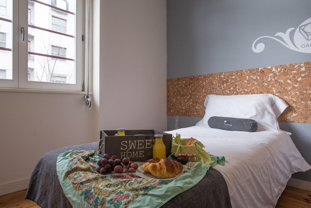 undefined Feel Porto Downtown City Break