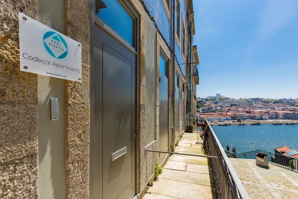 undefined Feel Porto Code al Apartment 2 2 5