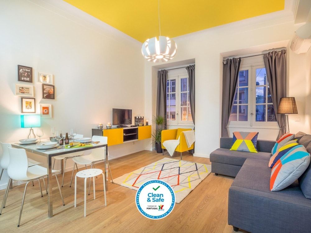 undefined Feel Porto Historic Hollywood Flat 7