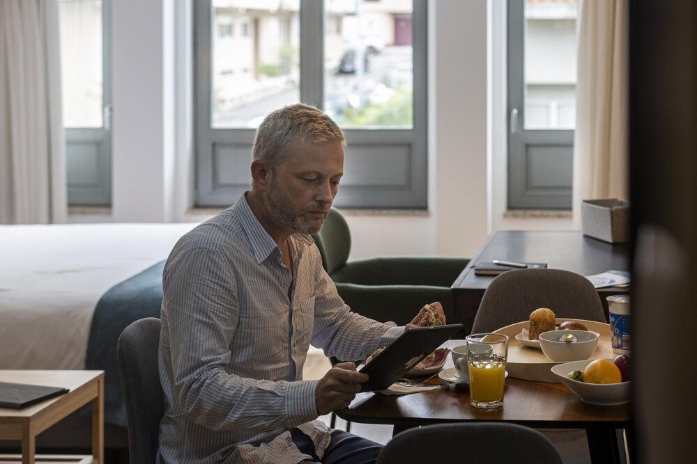 Feel Corporate Housing Marqu s VI Studio 3