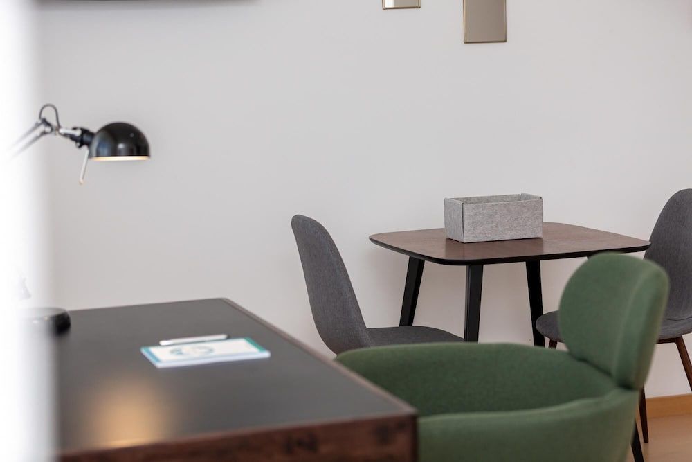 Feel Corporate Housing Marqu s VI Studio 10