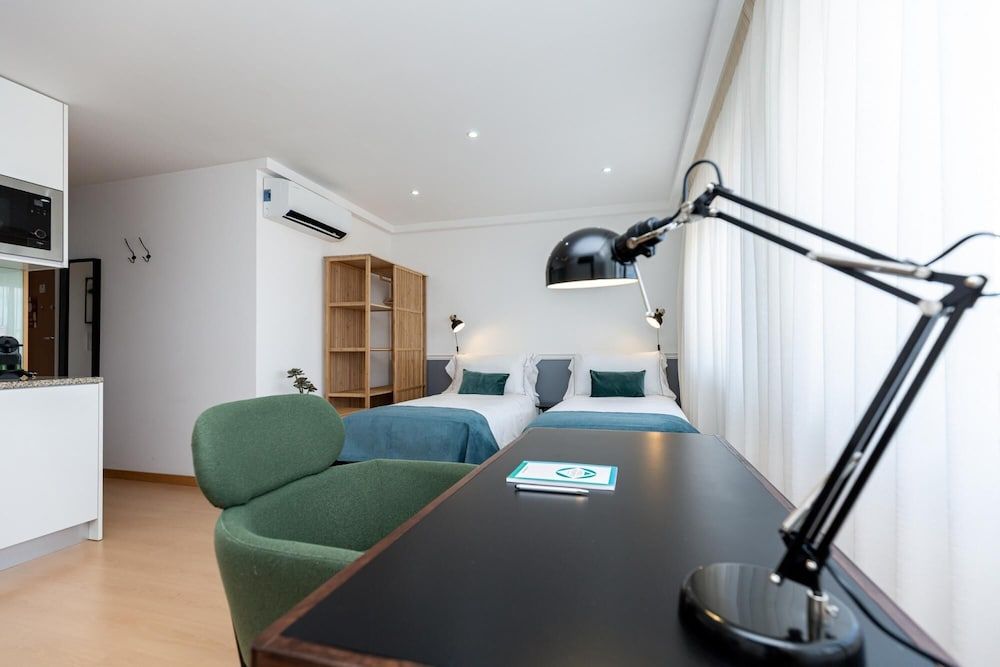 undefined Feel Corporate Housing Marqu s VI