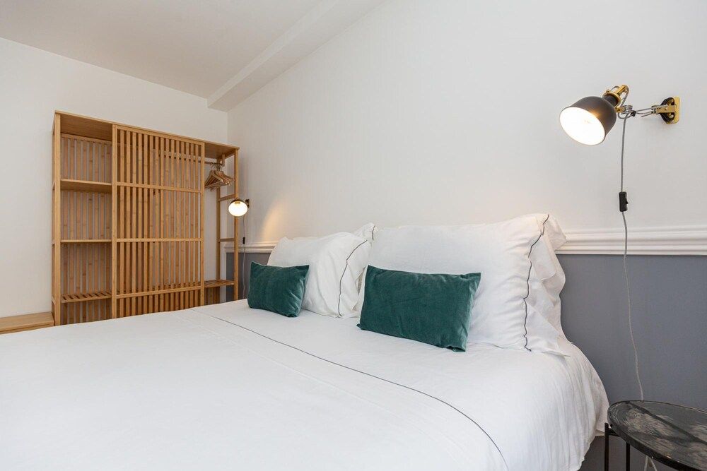 undefined Feel Corporate Housing Marqu s III 10