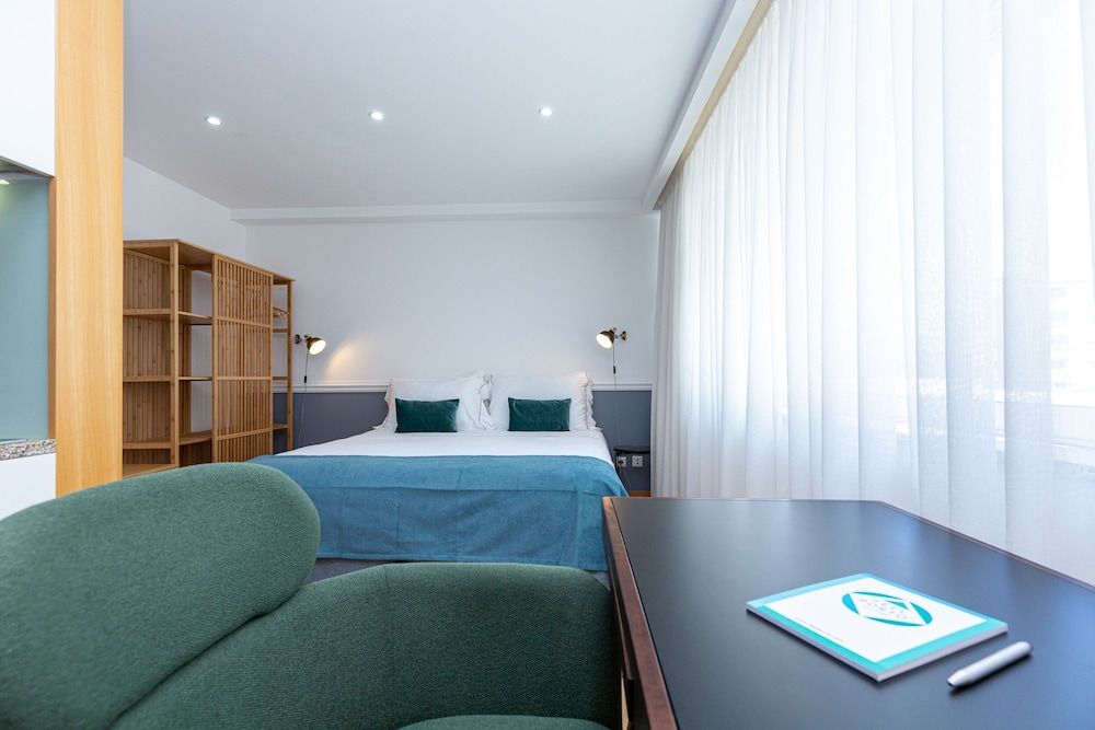 undefined Feel Corporate Housing Marqu s V 8