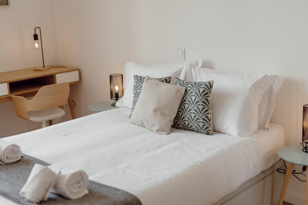 undefined Courtyard Oporto Design Apartment G 9