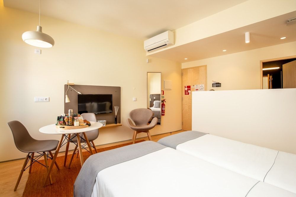 undefined Feel Porto Code al Studio 1 1 10