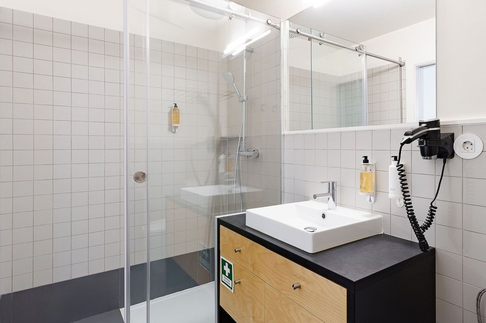 Cashmere Nightlife Studio 302 Studio 14