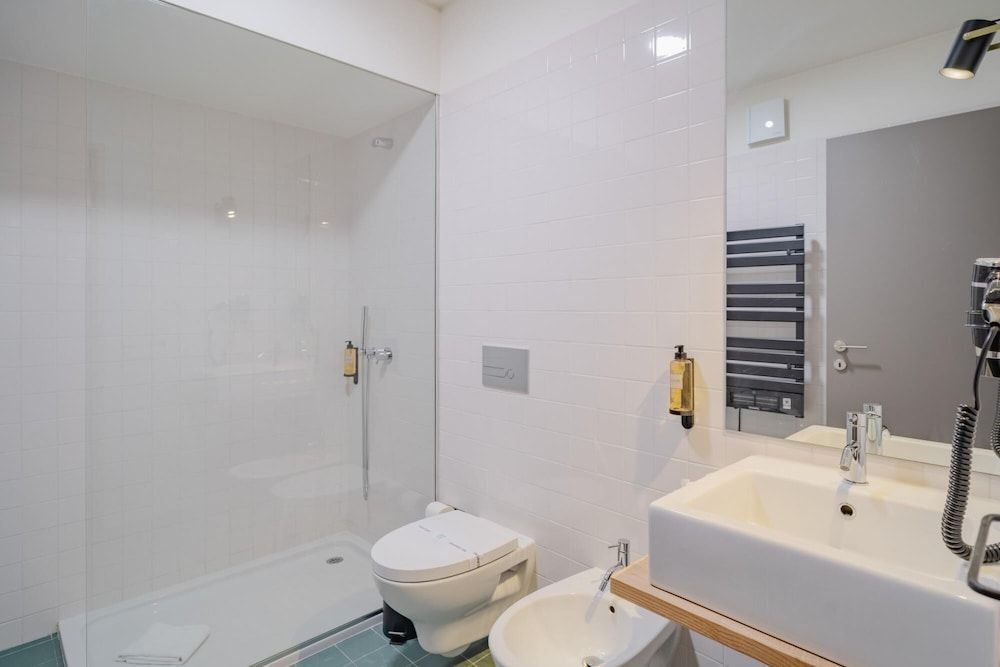 undefined Feel Corporate Housing Campanh 10 8