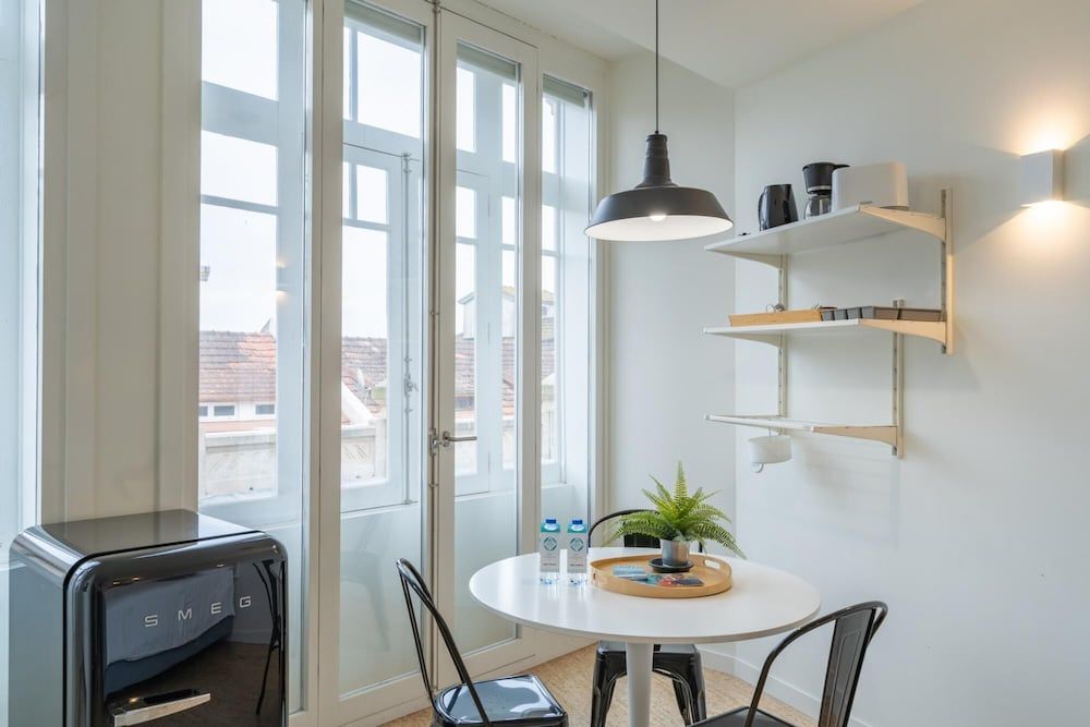 undefined Iconic Nightlife Studio 304 9