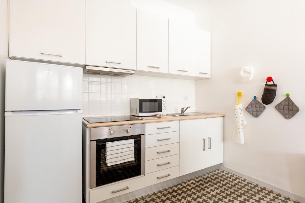 undefined Feel Porto Stylish Flat V 10