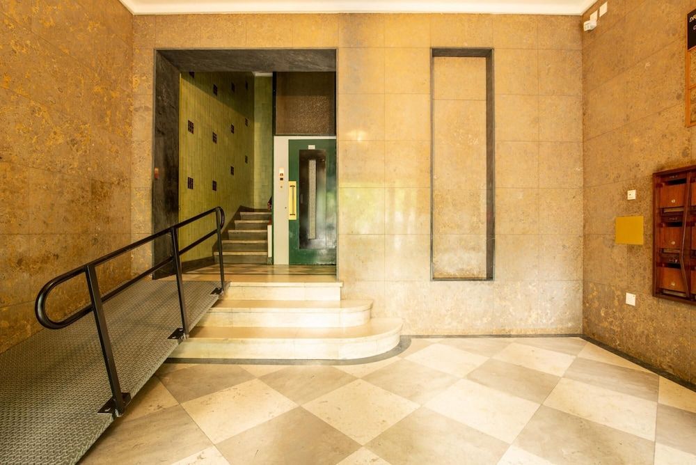 undefined Feel Porto Stylish Flat I 7