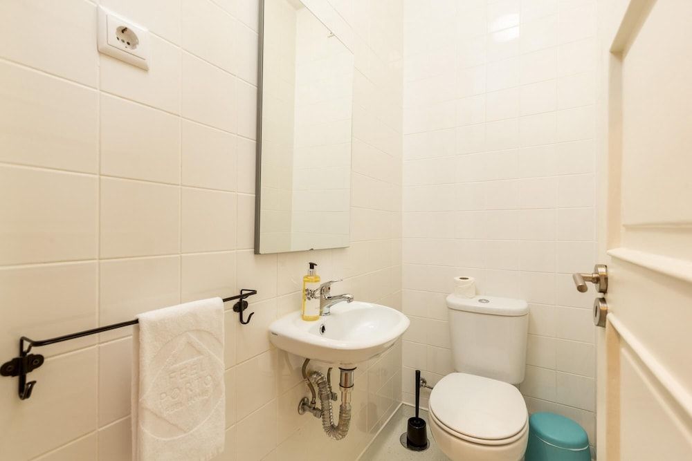 undefined Feel Porto Stylish Flat IV 4