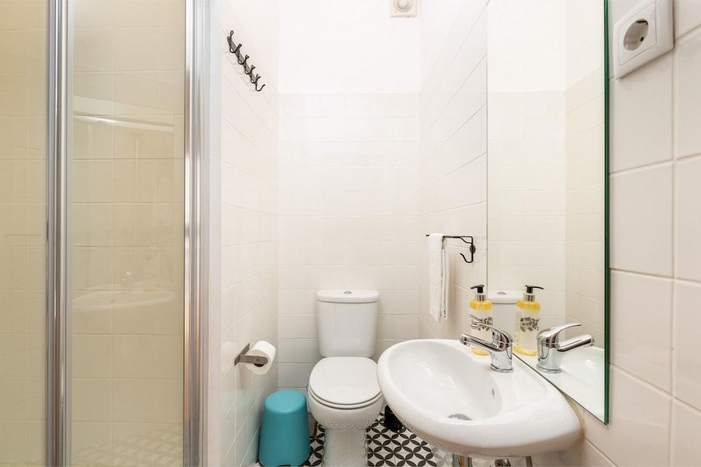 undefined Feel Porto Stylish Flat II