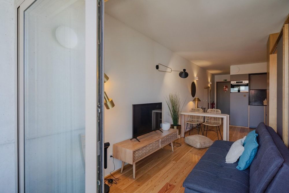 Feel Corporate Housing Campanh 07