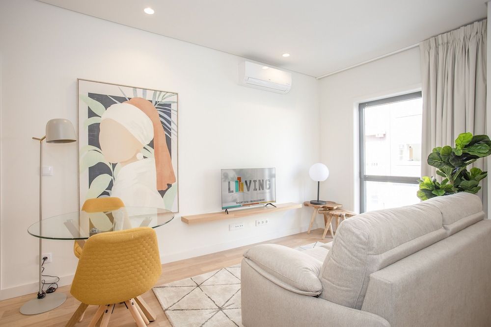 undefined Liiiving - City Design Apartment G 6