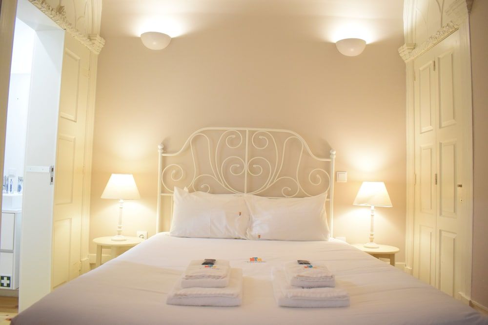 undefined Liiiving - Vintage Balcony Apartment 8