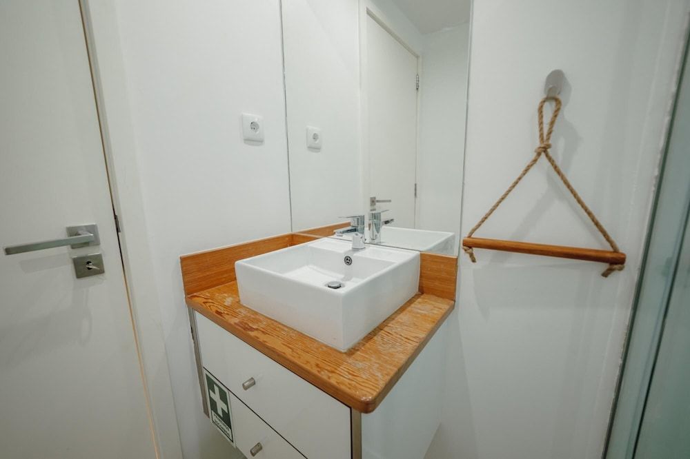 Mezzanine Stylish Apartment P by Vacationy Apartment 10