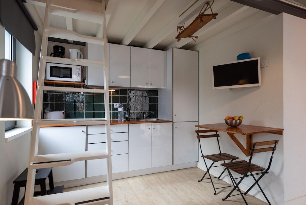 undefined Mezzanine Stylish Apartment P by Vacationy 3