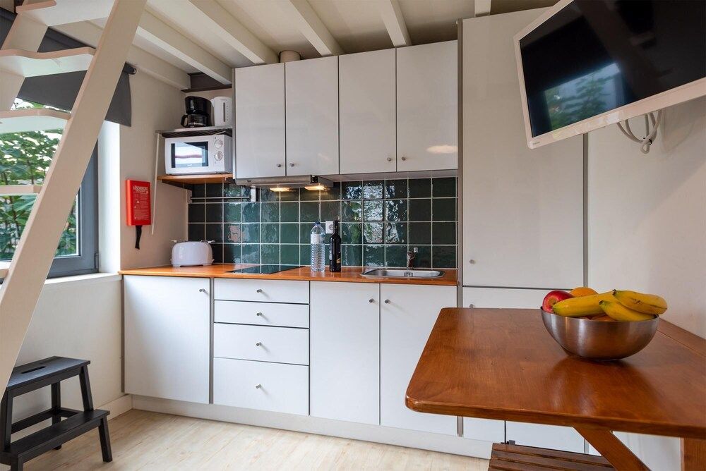 undefined Mezzanine Stylish Apartment P by Vacationy 4