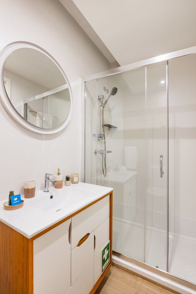 Lifestyle Studio in Porto by BnBird Studio, 1 Double Bed with Sofa bed 9