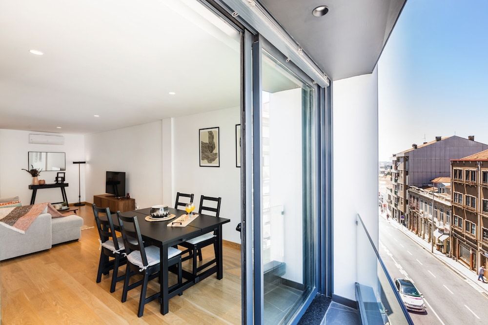 Camões Downtown with Parking Apartment, 1 Double Bed with Sofa bed, Balcony 22