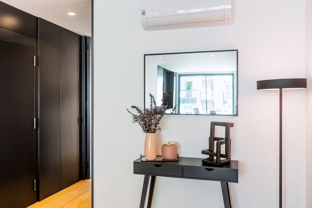 Camões Downtown with Parking Apartment, 1 Double Bed with Sofa bed, Balcony 19