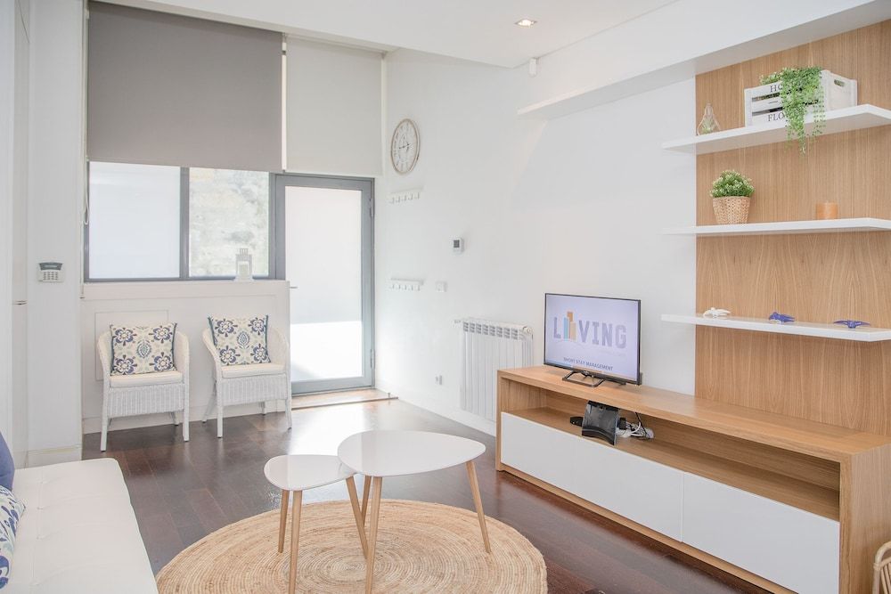 Liiiving - Carlos Alberto Apartment Apartment 13