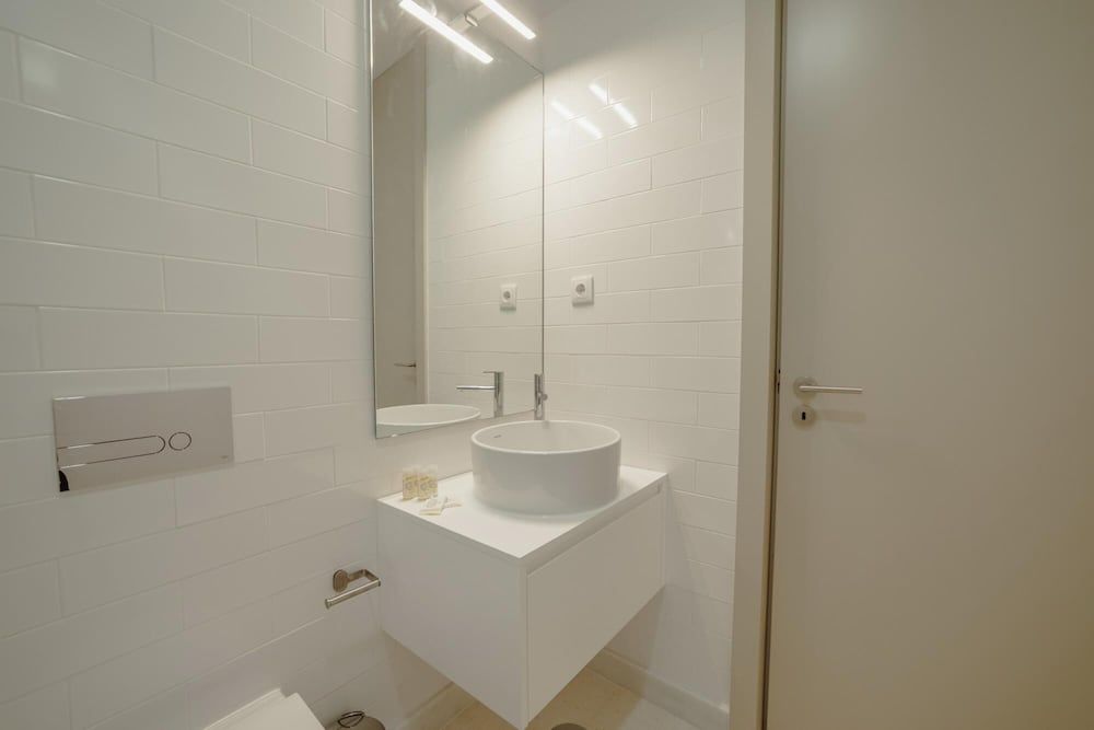 undefined Legacy Oporto Design Apartment F by Vacationy 8