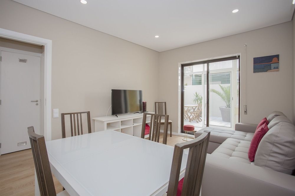 undefined Liiiving - Terrace Downtown Apartment 2