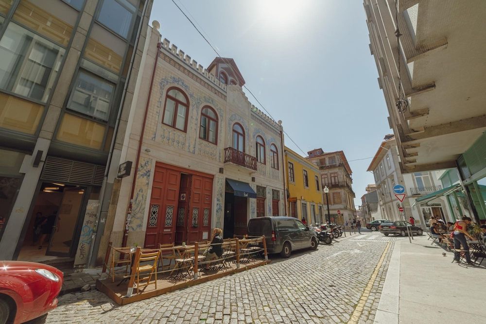 undefined Elegant Downtown Apartment by Vacationy 3